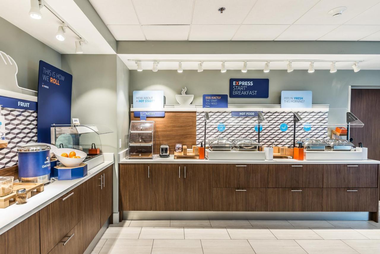 Holiday Inn Express Flint-Campus Area By Ihg Luaran gambar
