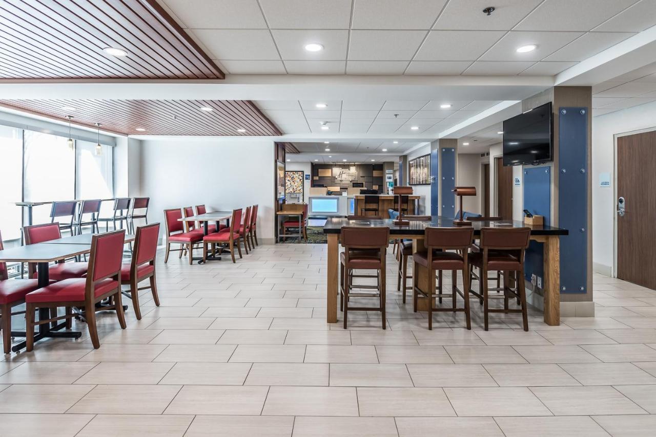 Holiday Inn Express Flint-Campus Area By Ihg Luaran gambar