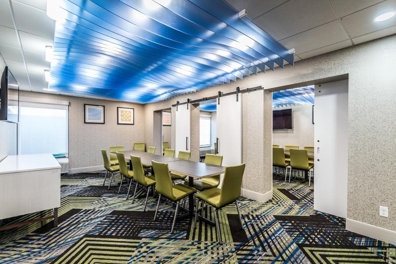 Holiday Inn Express Flint-Campus Area By Ihg Luaran gambar